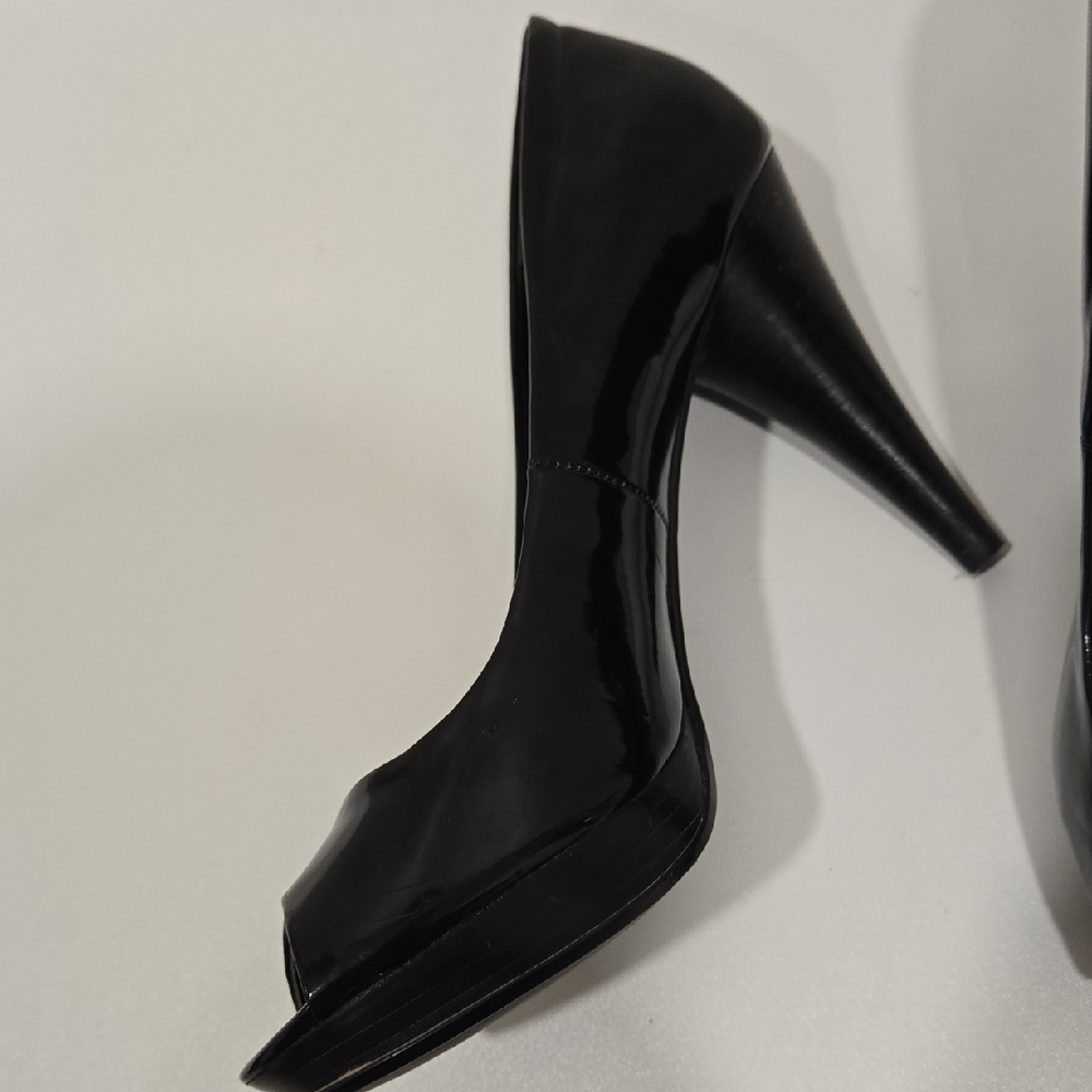 Style & Co. Glossy Black Peep Toe Heels - Picture 10 of 11